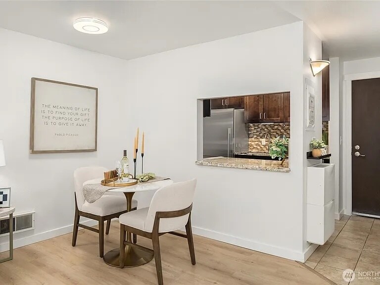 Building Photo - 800 N Allen Pl