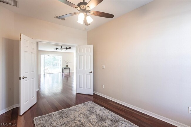 Building Photo - 9282 Palm Island Cir