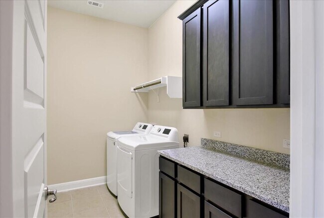 Building Photo - 3750 E Palm Valley Blvd