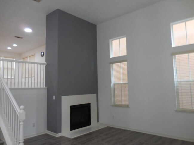 Building Photo - Spacious Madison Townhome Near Travis AFB with Solar & Garage