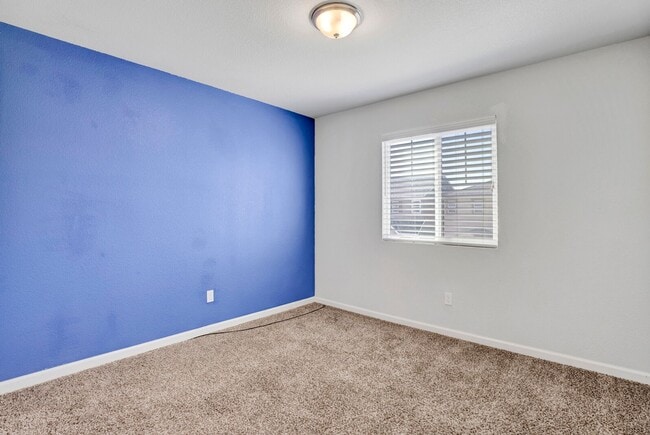 Building Photo - 8154 Laurel Willow Ln