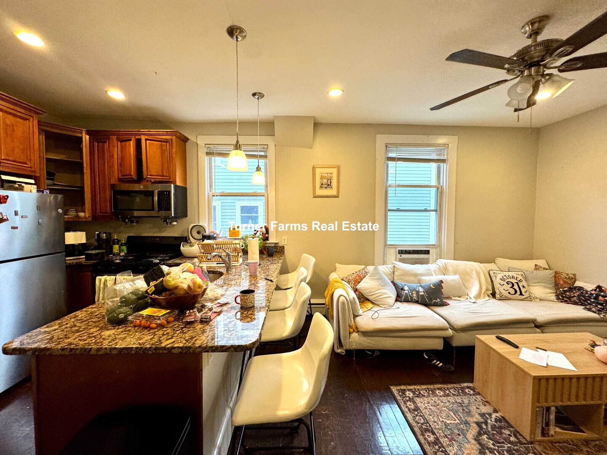 Building Photo - 719 Parker St