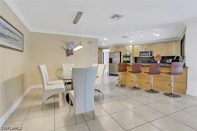 Building Photo - 701 N Barfield Dr