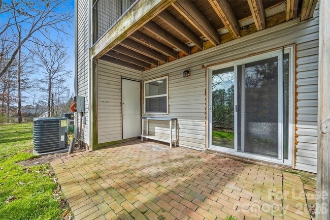 Building Photo - 9119 Spyglass Pl