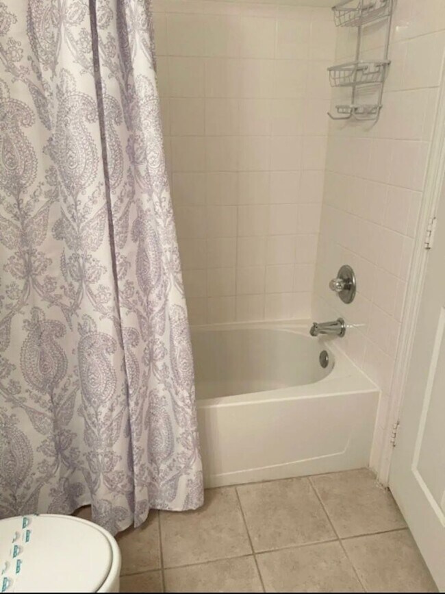 Building Photo - 2 Bedroom Condo For Rent in Kissimmee in L...