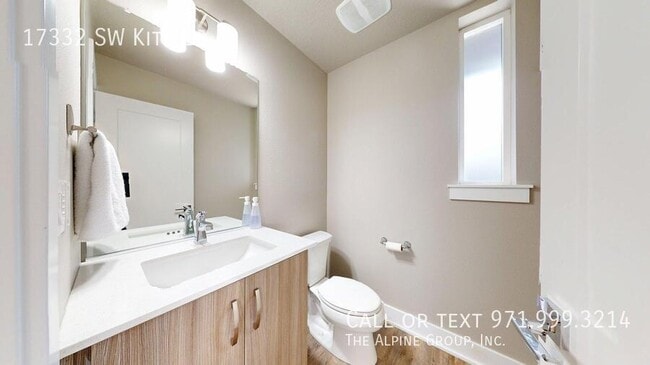 Building Photo - 17332 SW Kite Ln