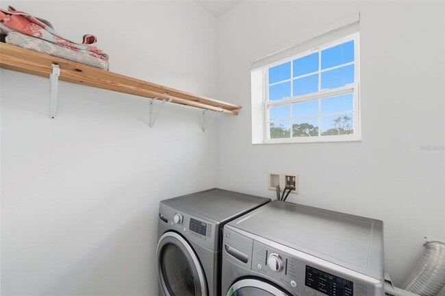 Building Photo - 4118 Woodacre Ln