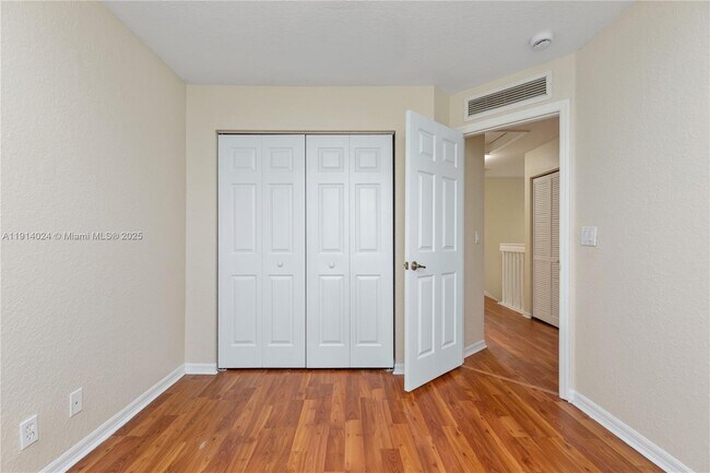 Building Photo - 4005 NW 91st Terrace