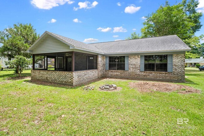 Building Photo - 2776 Santa Rosa Cir