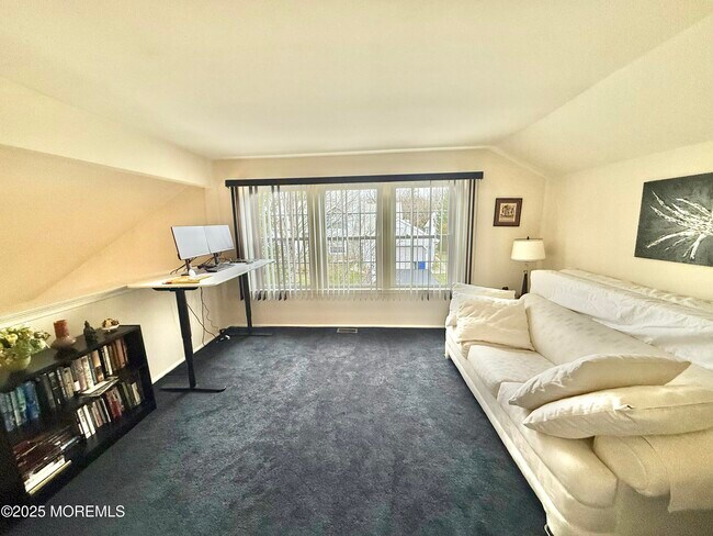 Building Photo - 1 Allen Ct