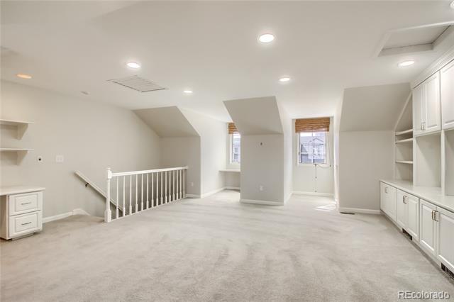 Building Photo - 338 Clayton St