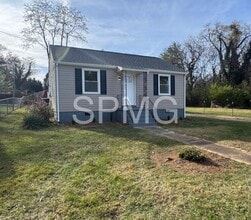 Building Photo - 1016 26th St SW