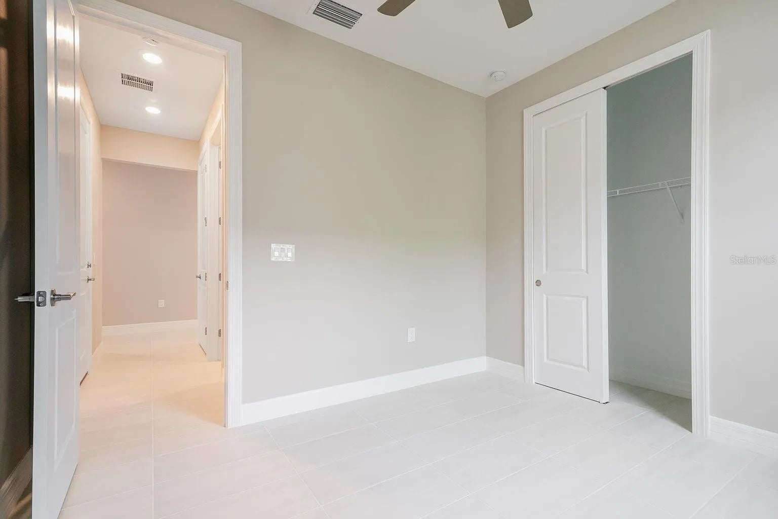 Building Photo - 2175 Darley Oak Way