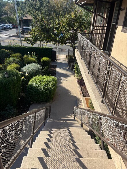 Building Photo - 3569 N E St