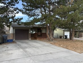 Building Photo - 230 Reed Ave