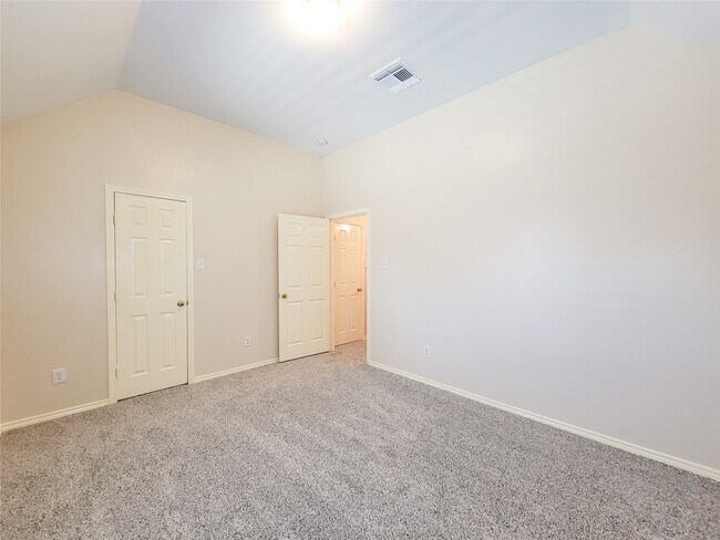 Building Photo - 4106 Creek Ridge Ln