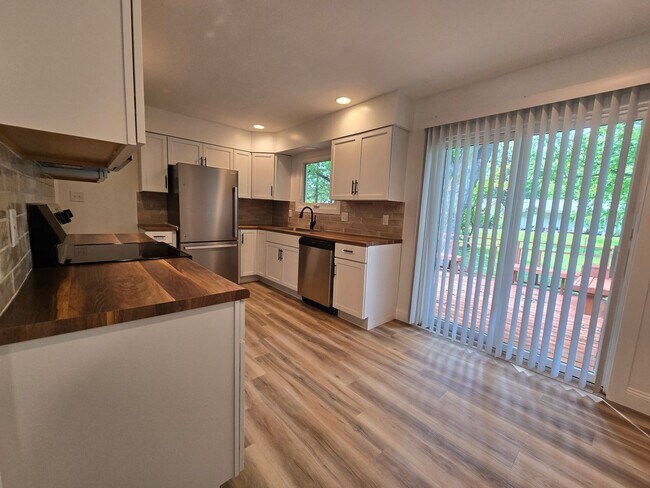 Building Photo - 1208 Gettysberg