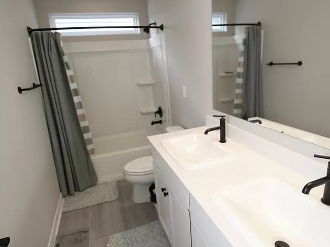 Building Photo - Charming 4 beds 3 baths in Powell!