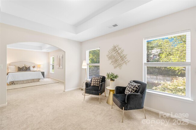 Building Photo - 5916 Mcdowell Run Dr