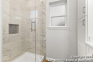 Building Photo - 505 Linden Ave