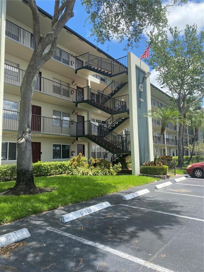 Building Photo - 13255 SW 9th Ct