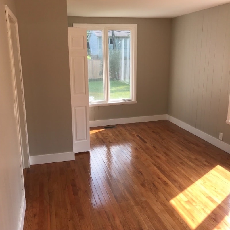 Building Photo - 916 Burris Ave