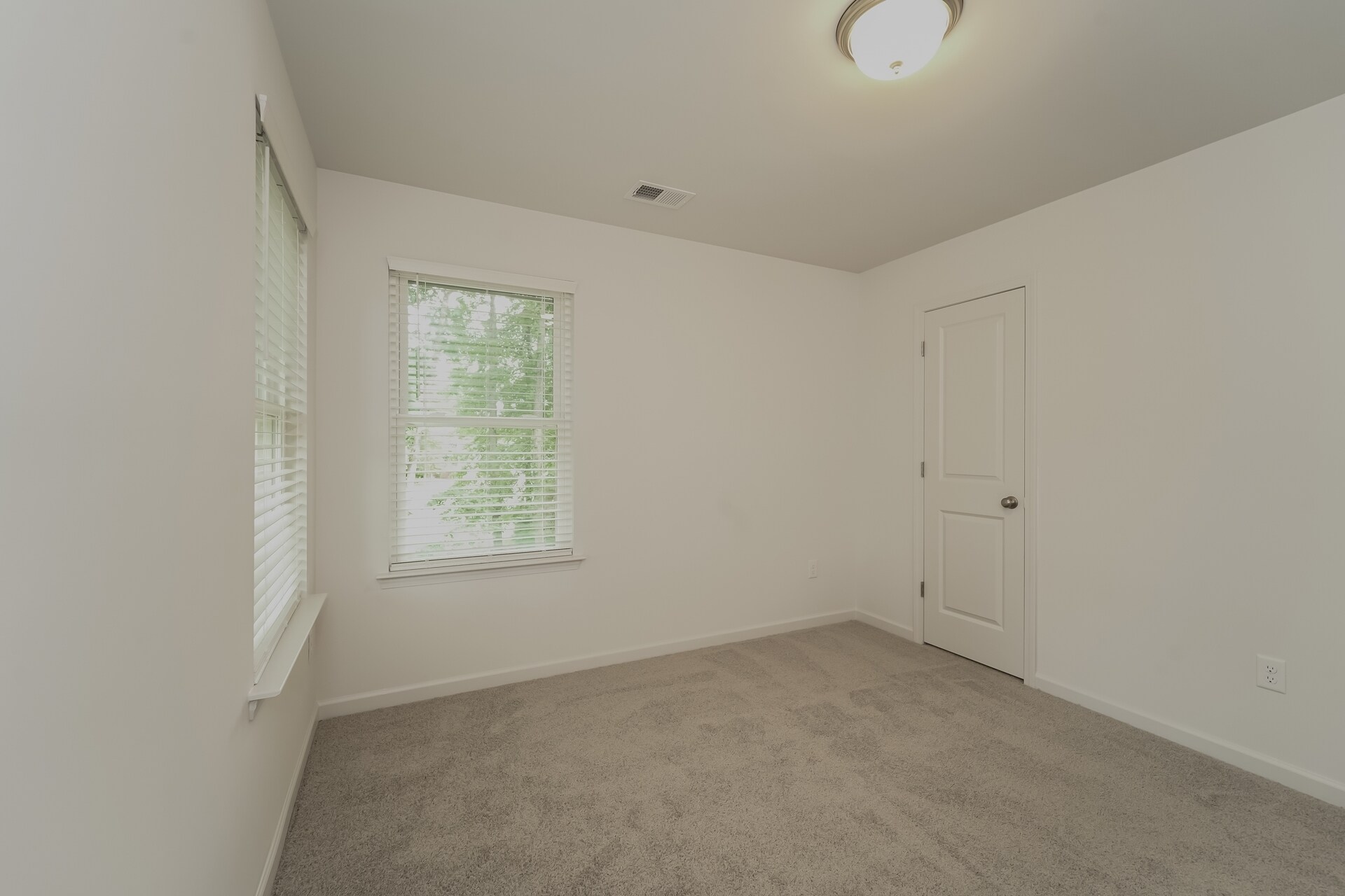 Building Photo - 7121 Plott Rd