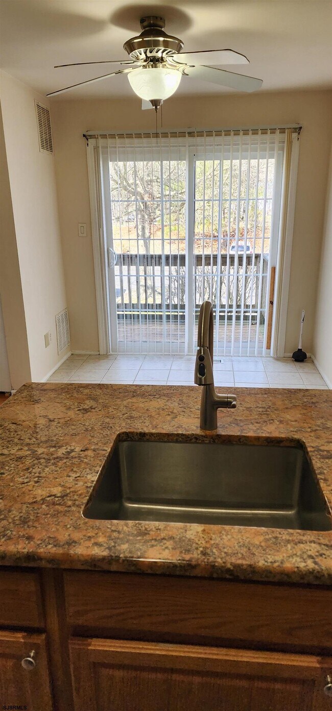 Building Photo - 4950 Rosebay Pl