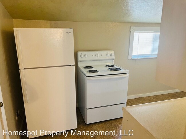 Building Photo - 2 br, 1 bath House - 213 N 5th St