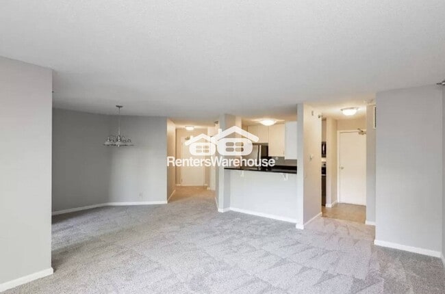 Building Photo - 6145 Chasewood Pkwy
