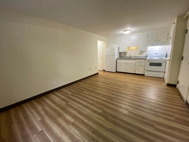 Building Photo - 93 West St