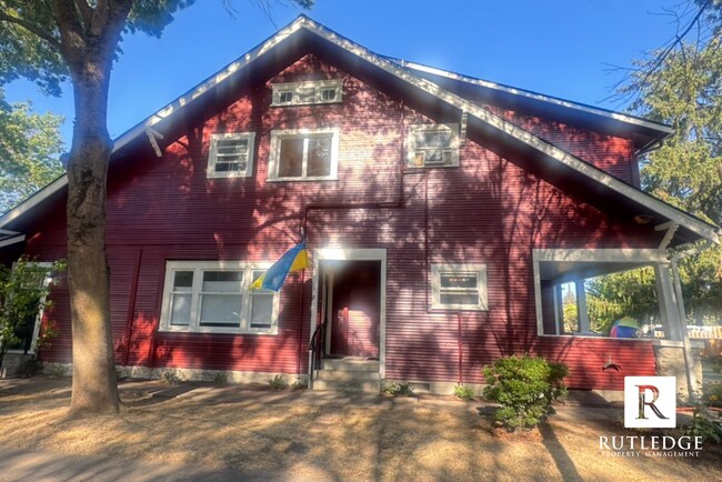 Building Photo - 10 Willamette Ave