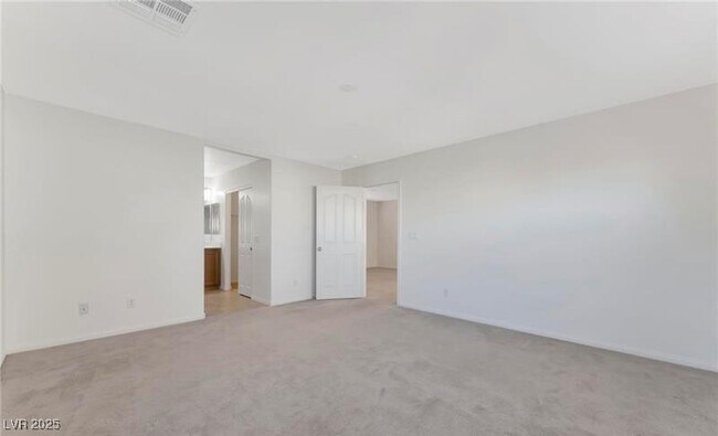 Building Photo - 9764 Bedstraw St