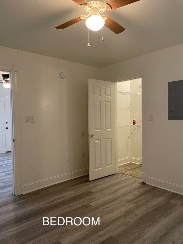 Building Photo - 231 E 13th St