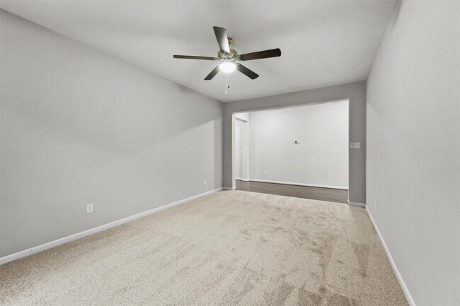 Building Photo - 15335 Oakheath Colony Ln