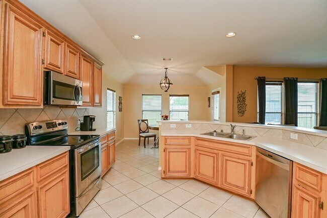 Building Photo - 4903 Lake Gladewater Ct