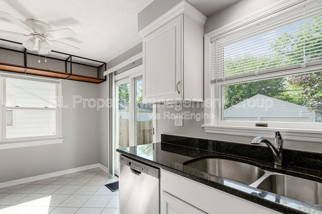 Building Photo - 459 Blenheim Rd