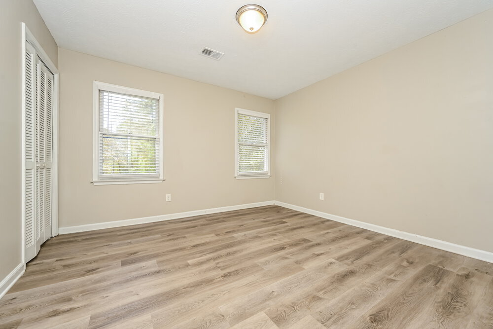 Building Photo - 120 Tanglewood Dr