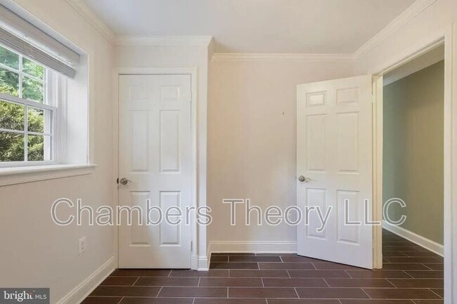 Building Photo - 1800 21st St N