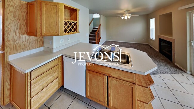 Building Photo - $500 Rent Credit - Enjoy this beautiful We...