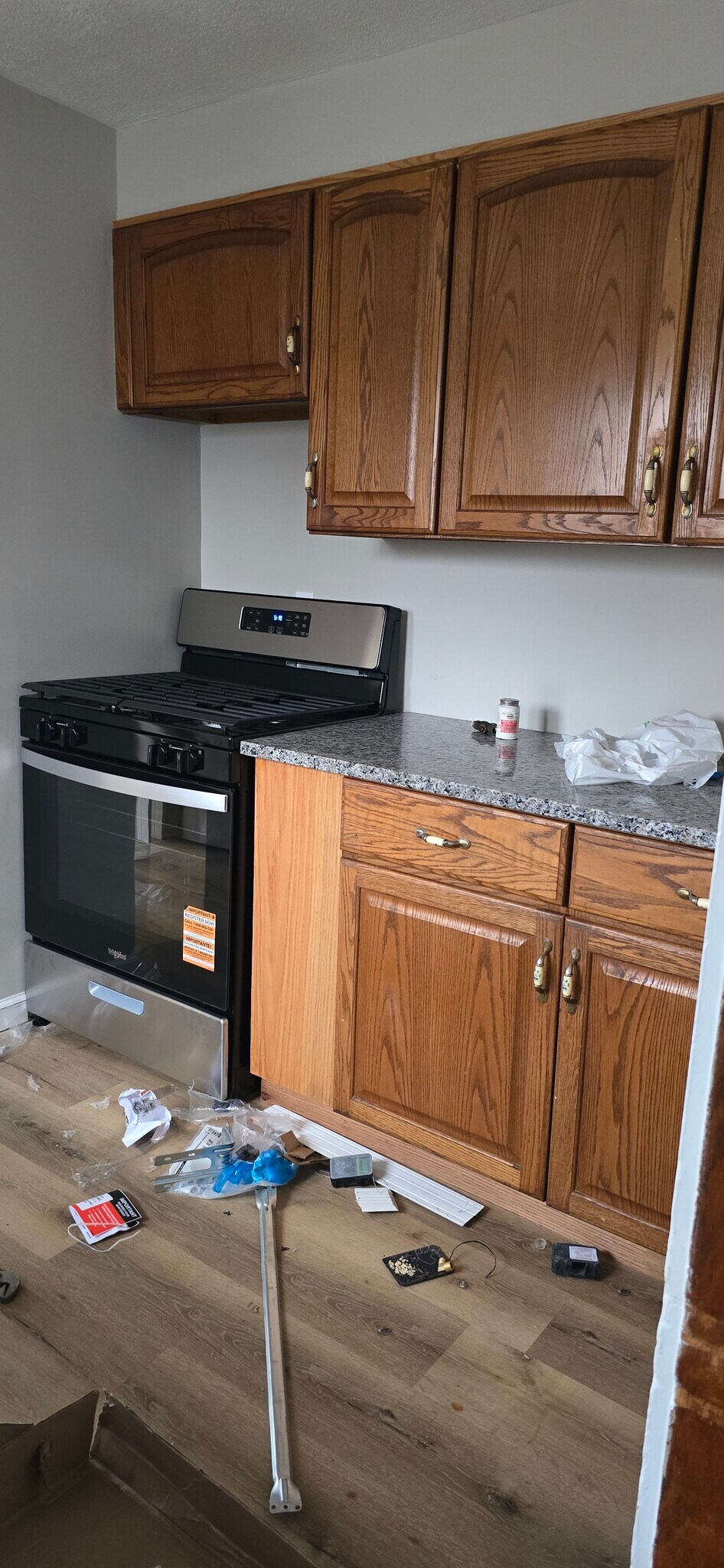 Building Photo - 1420 Thompson Ave