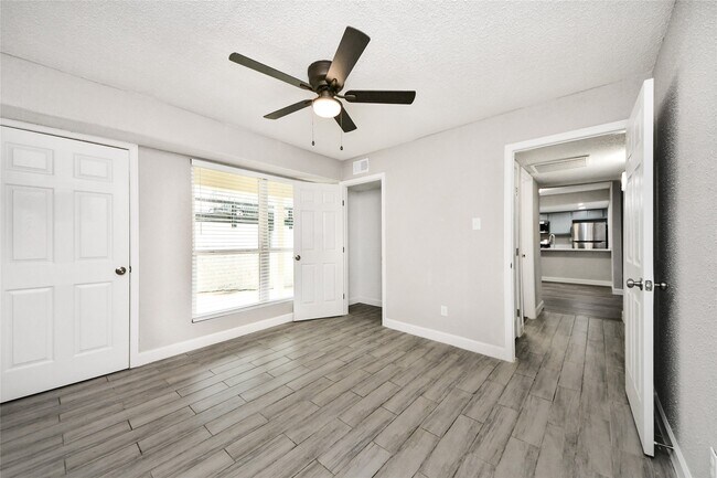 Building Photo - 781 Country Pl Dr