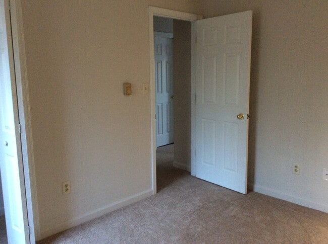 Building Photo - 149 Ghaner Dr