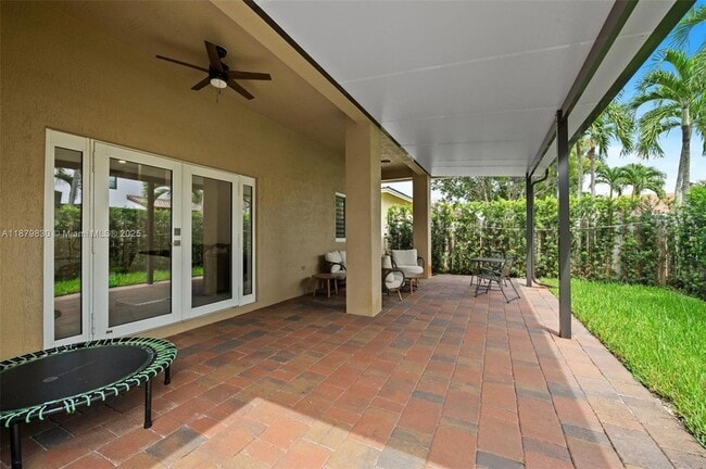 Building Photo - 3103 SW 140th Ave