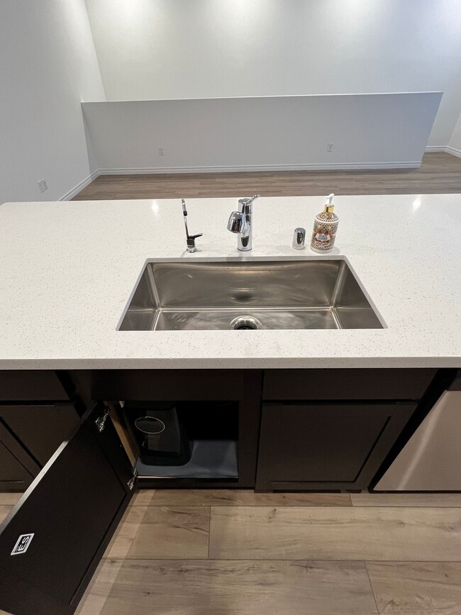 Building Photo - 1072 Gabriela Rdg Ln