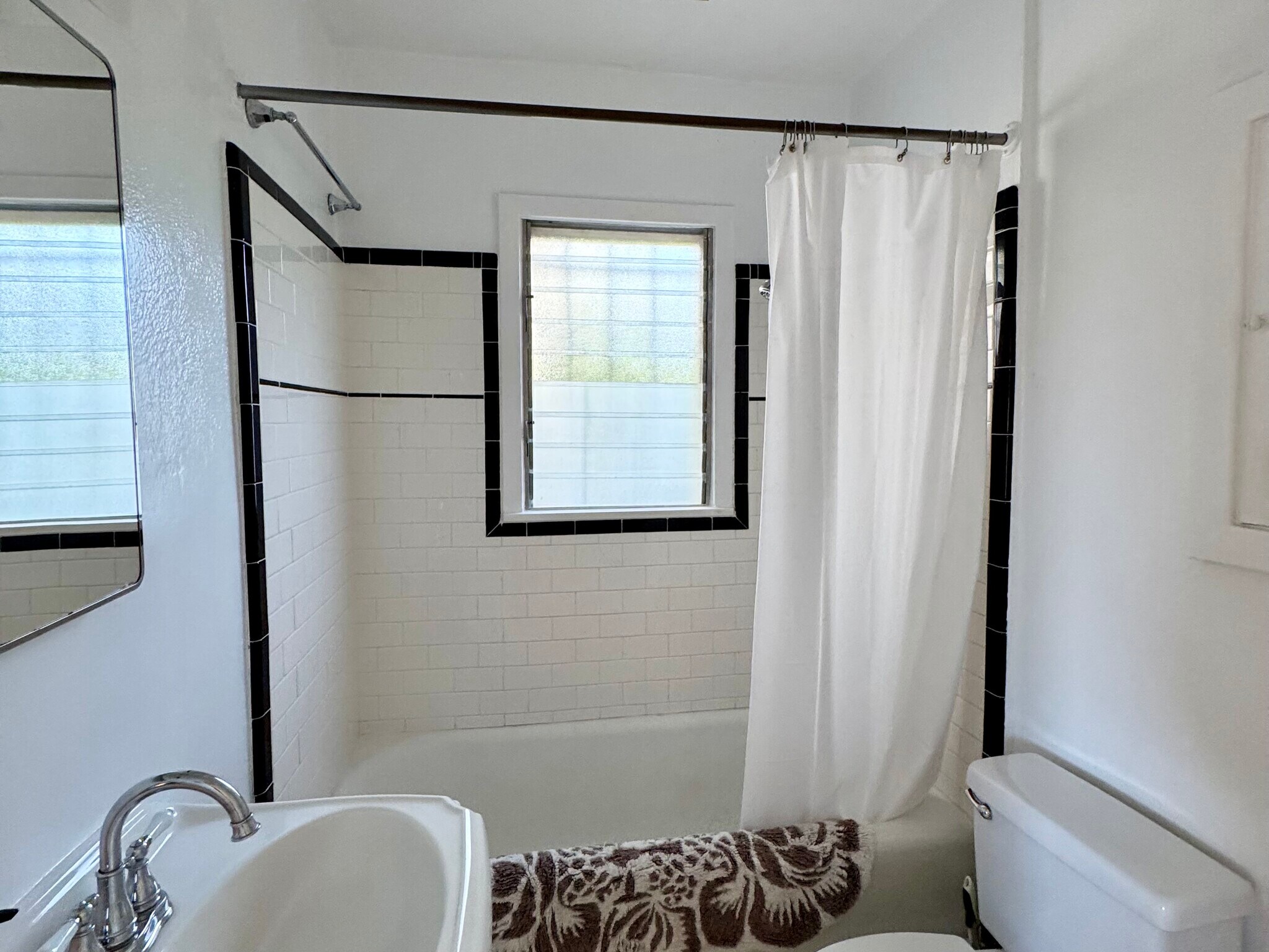 Bathroom - 1405 Macbeth St