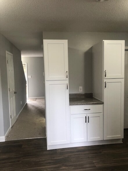 Building Photo - 516 Sherwood Ct