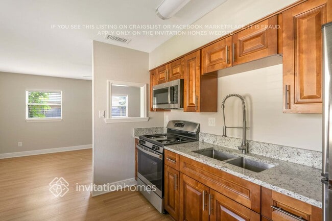 Building Photo - 6029 Flora Terrace