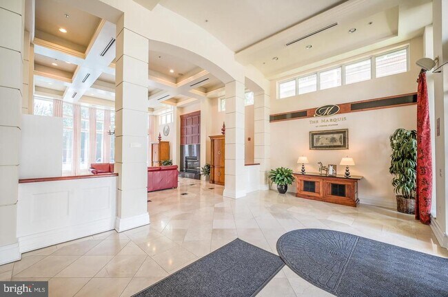 Building Photo - 2765 Centerboro Dr
