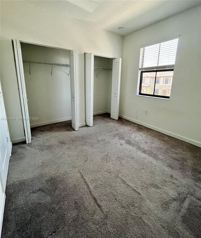 Building Photo - 10124 SW 228th Ln